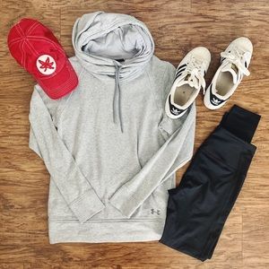 Women’s UA funnel neck sweatshirt